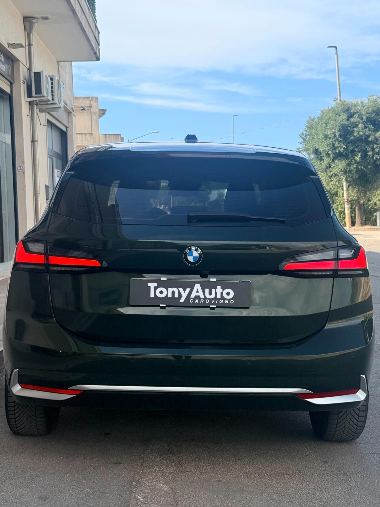 Bmw 218d Active Tourer Luxury auto TETTO APRIBILE,TETTO PANORAMICO,APPLE CARPLAY,LUCI SOFFUSE,TELECAMERA,NAVI