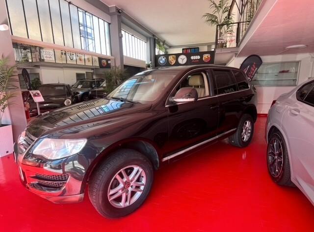 VOLKSWAGEN TOUAREG EXCLUSIVE 2.5 4X4 TDI RS PELLE TOTALE CERCHI DA 18