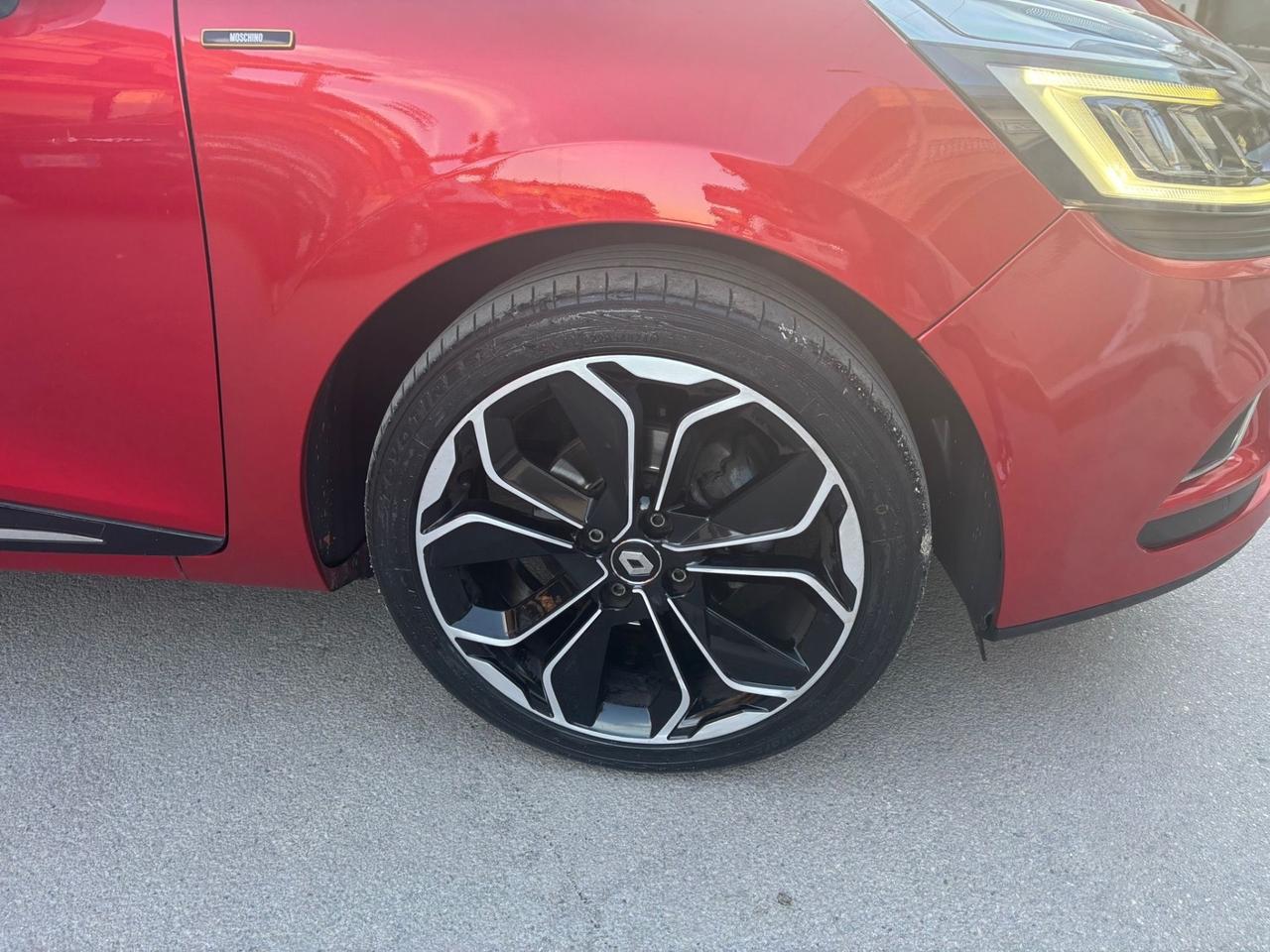 Renault Clio dCi 8V 90 CV 5 porte Moschino Intens