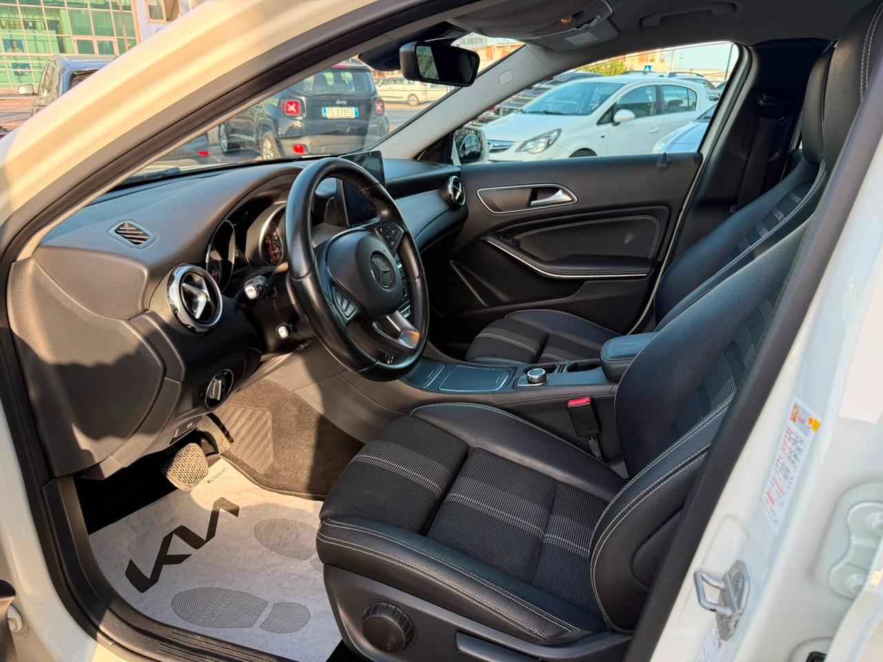 Mercedes-benz GLA 200 d Automatic Premium