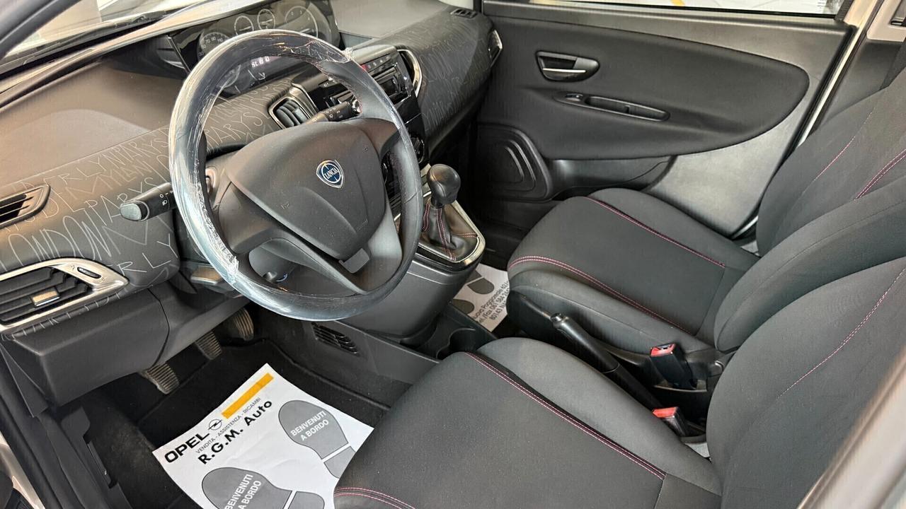 Lancia Ypsilon 1.3 MJT 16V 95 CV 5 porte S&S Gold