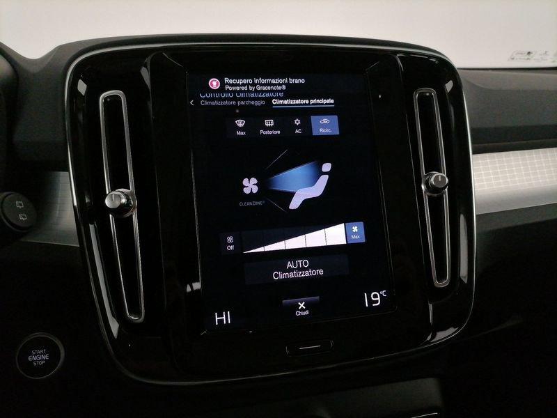 Volvo XC40 1.5 t3 Momentum 163cv my20