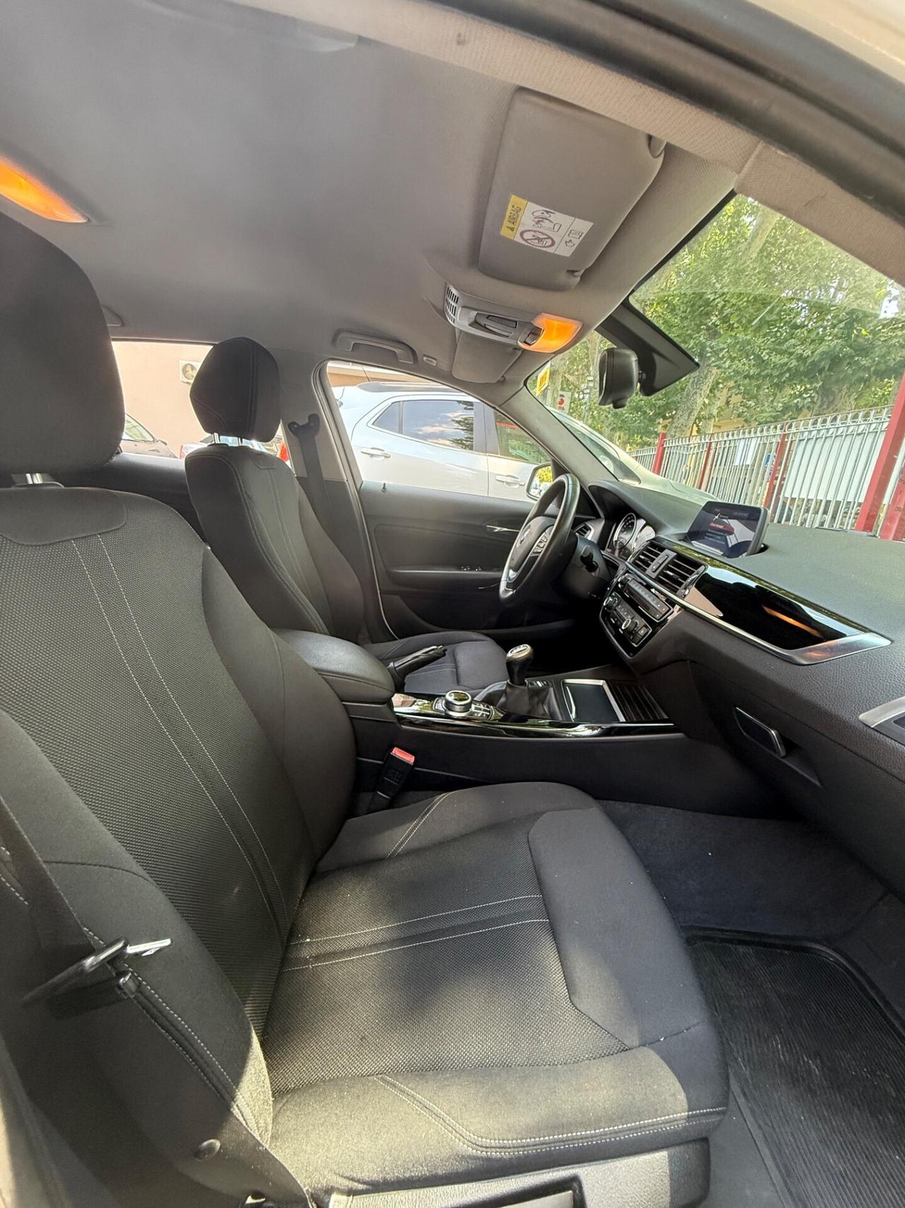 Bmw 116 116d 5p. Urban