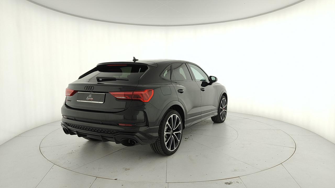 AUDI Q3 Sportback RS 2.5 quattro s-tronic