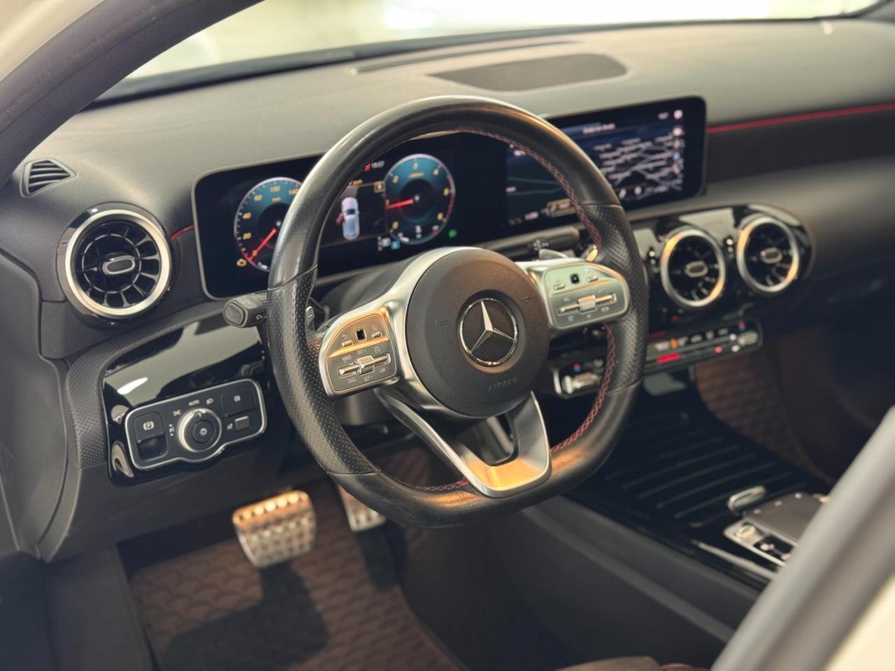 Mercedes Classe A180d Automatic Premium AMG W177