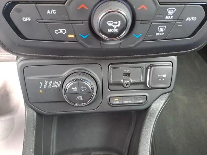 Jeep Renegade 1.3 T4 PHEV 240cv Trailhawk 4xe Auto