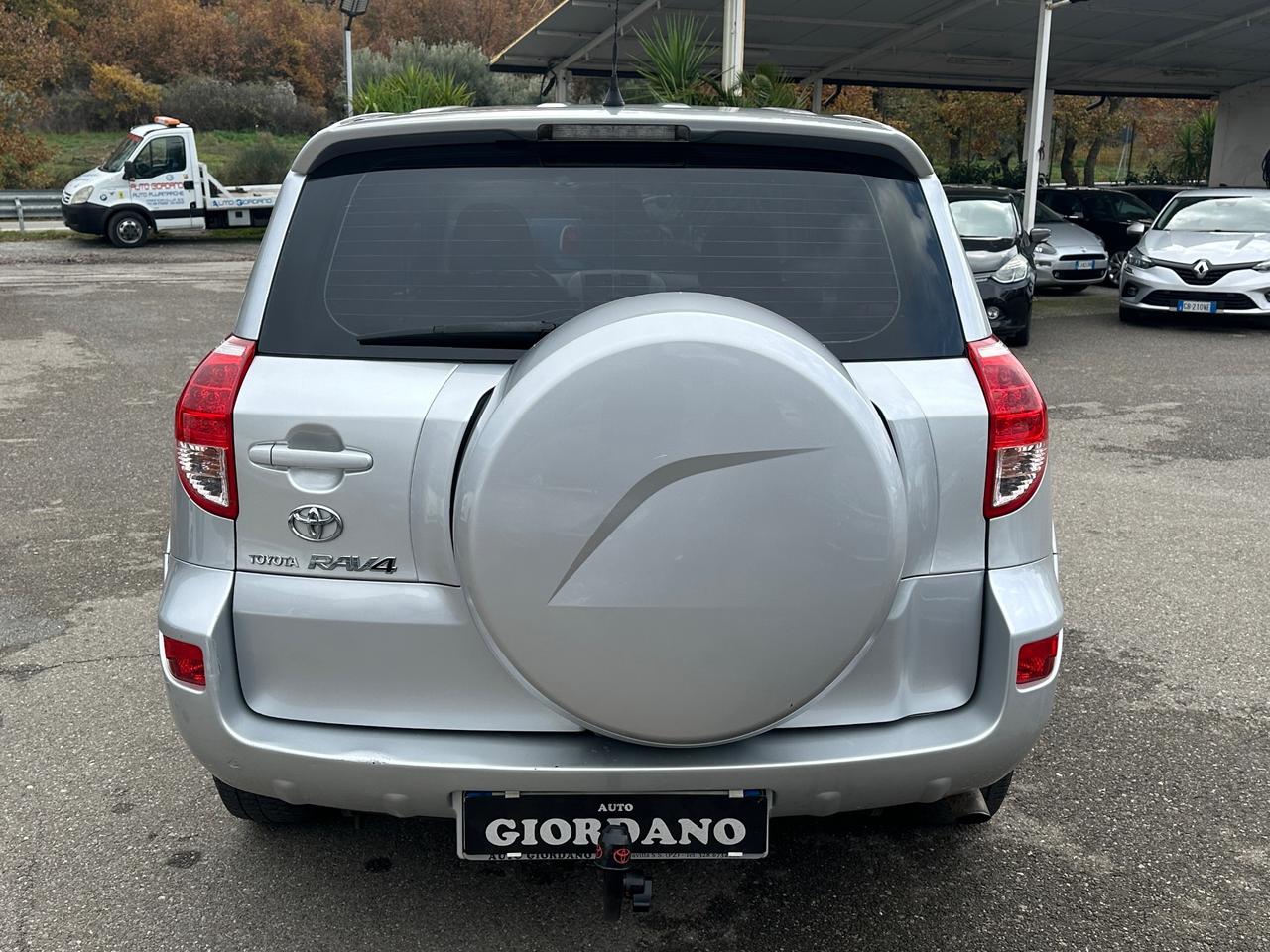 Toyota RAV 4 RAV4 2.2 D-4D 177 CV Luxury