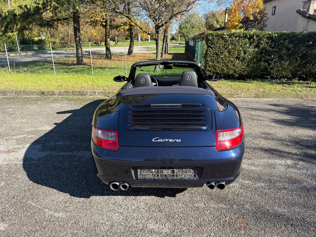 Porsche 911 Carrera Cabriolet