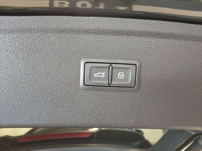 Audi Q5 Q5 40 2.0 tdi mhev 12V Identity Black quattro s-tronic