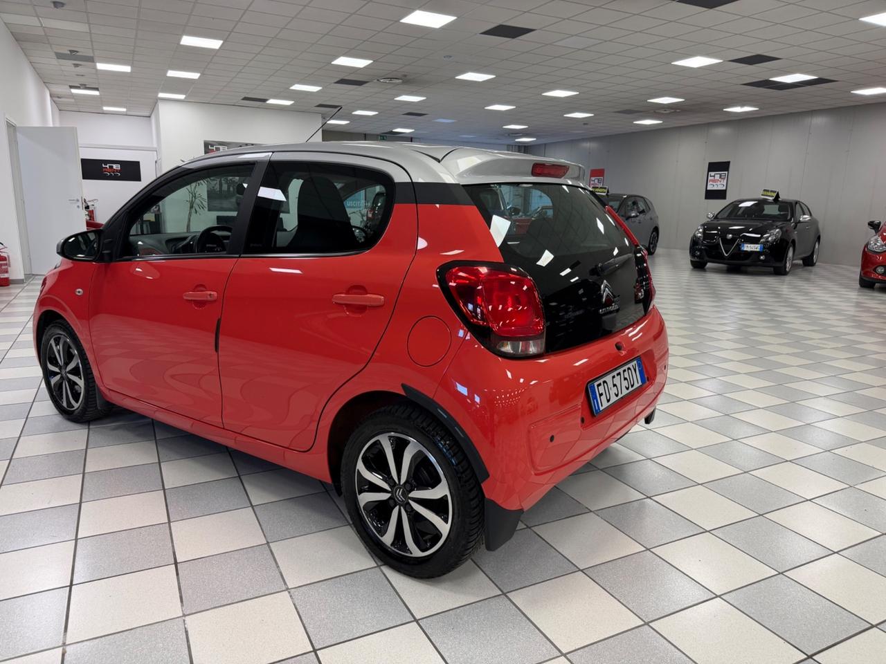 Citroen C1 VTi 68 ETG 5 porte Shine