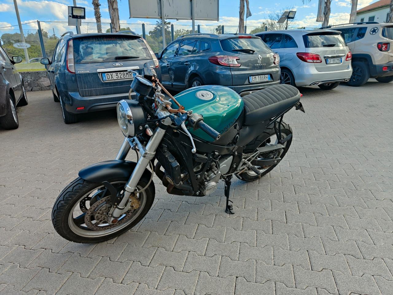 Honda CBR 600 F cafè Racer strorica