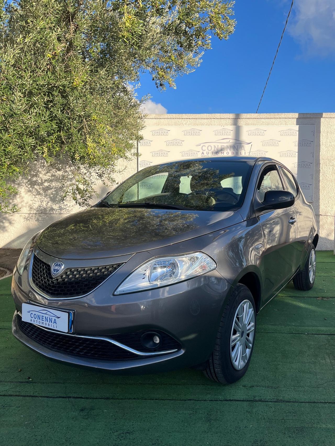 Lancia Ypsilon 0.9 TwinAir Metano Ecochic Silver