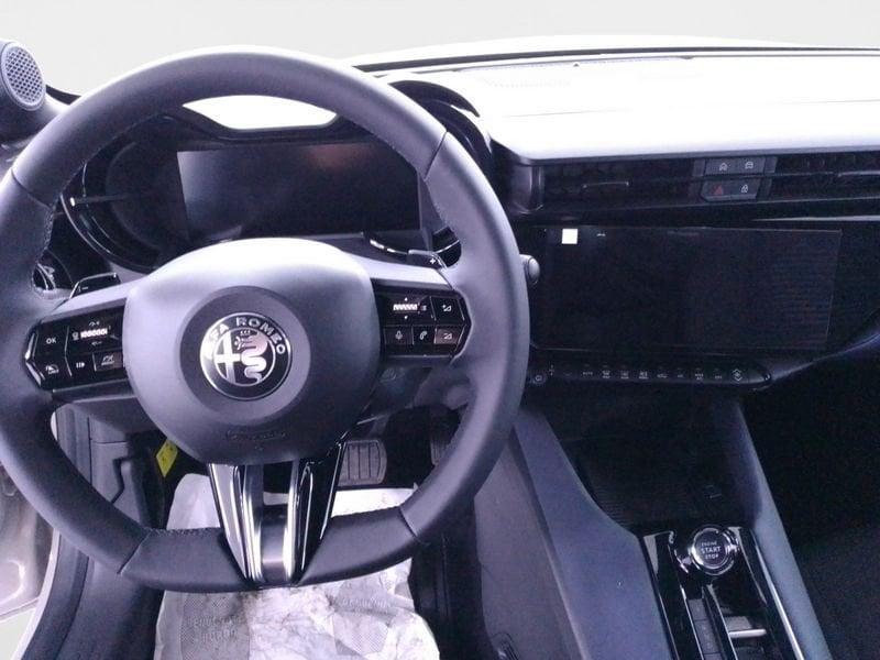 Alfa Romeo Junior 1.2 ibrida 145cv edct6