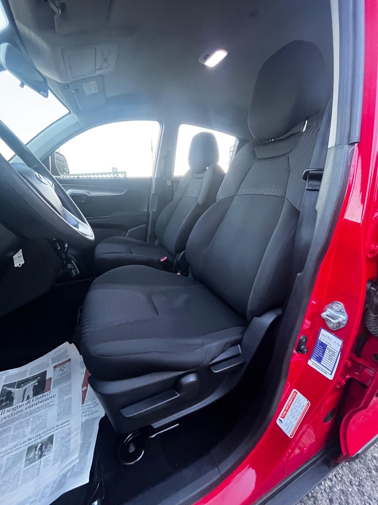 Mahindra KUV100 1.2 VVT K8