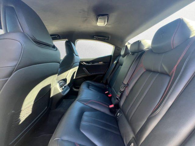 MASERATI Ghibli L4 330 CV MHEV Gransport