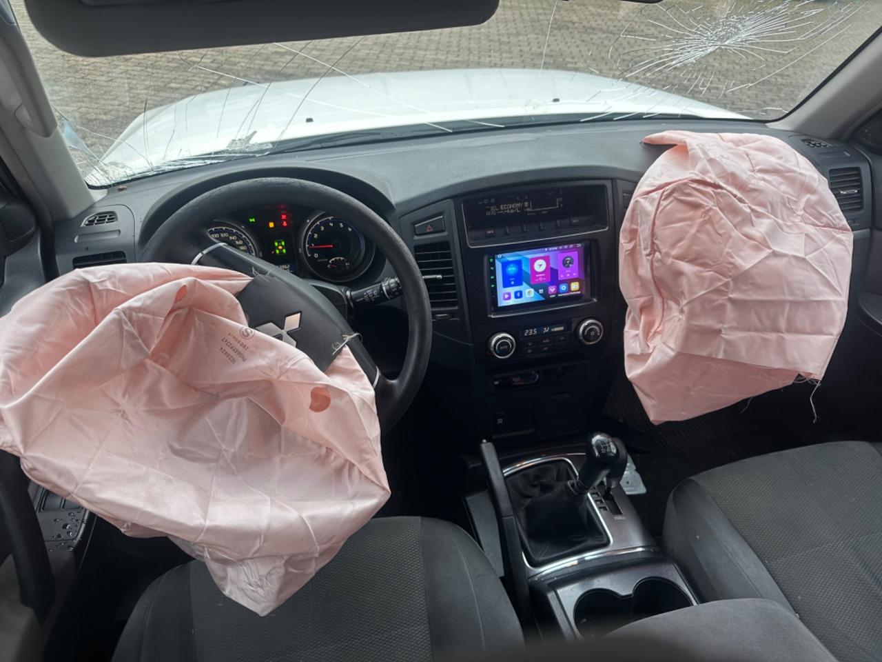 Mitsubishi Pajero 3.2 DI-D 16V 5p. Intense