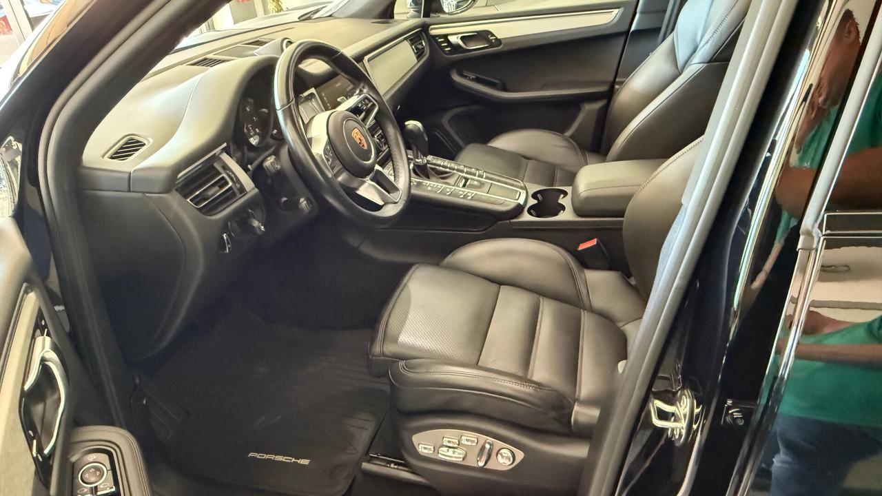 Porsche Macan 2.0 RESTYLING TETTO CERCHIO 21