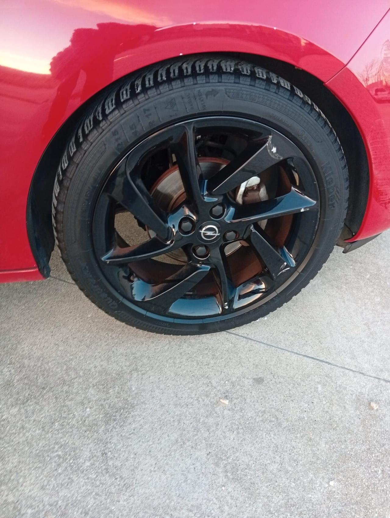 Opel Adam 1.2 70 CV Slam