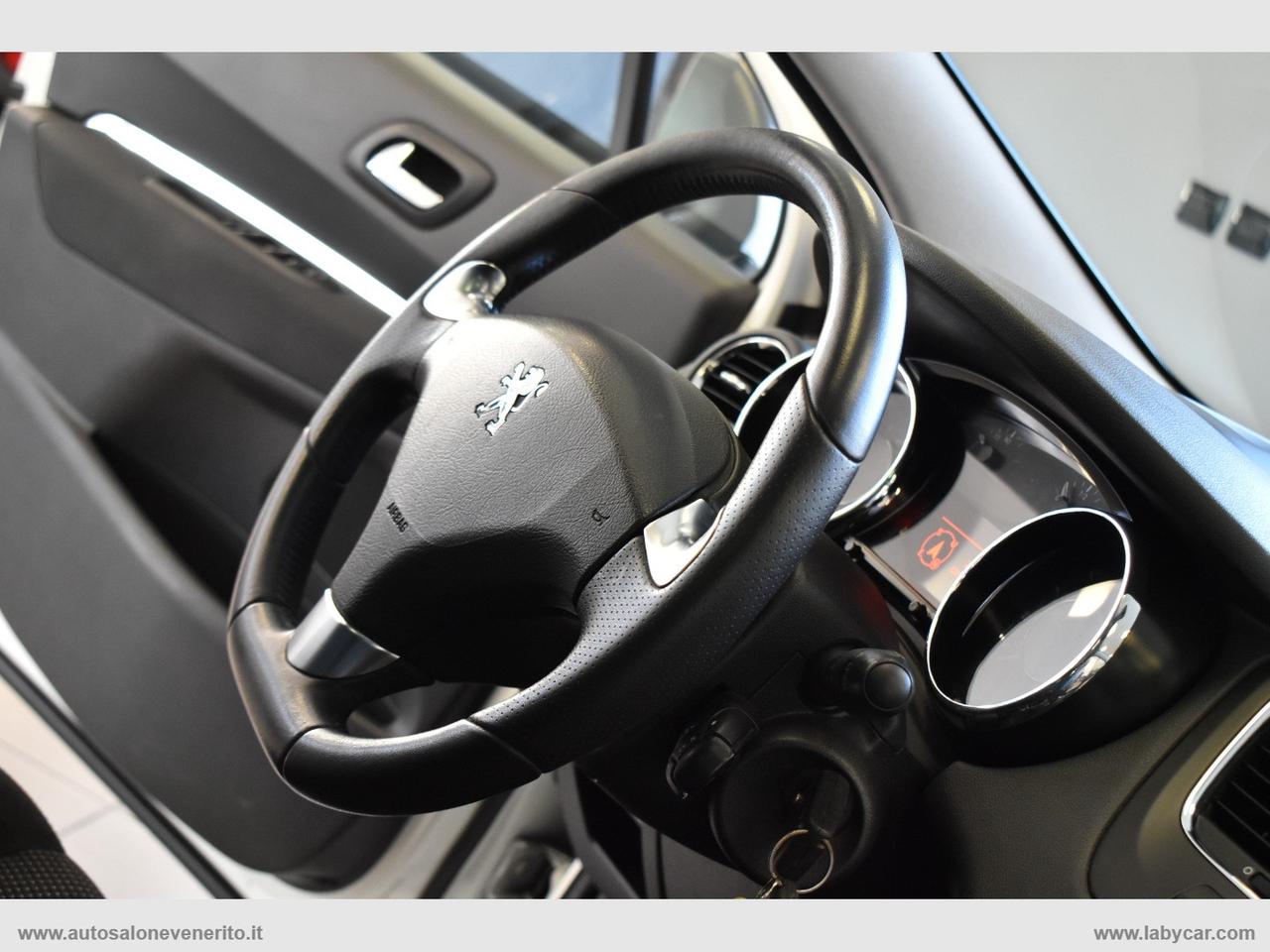 PEUGEOT 5008 BlueHDi 120 S&S Allure
