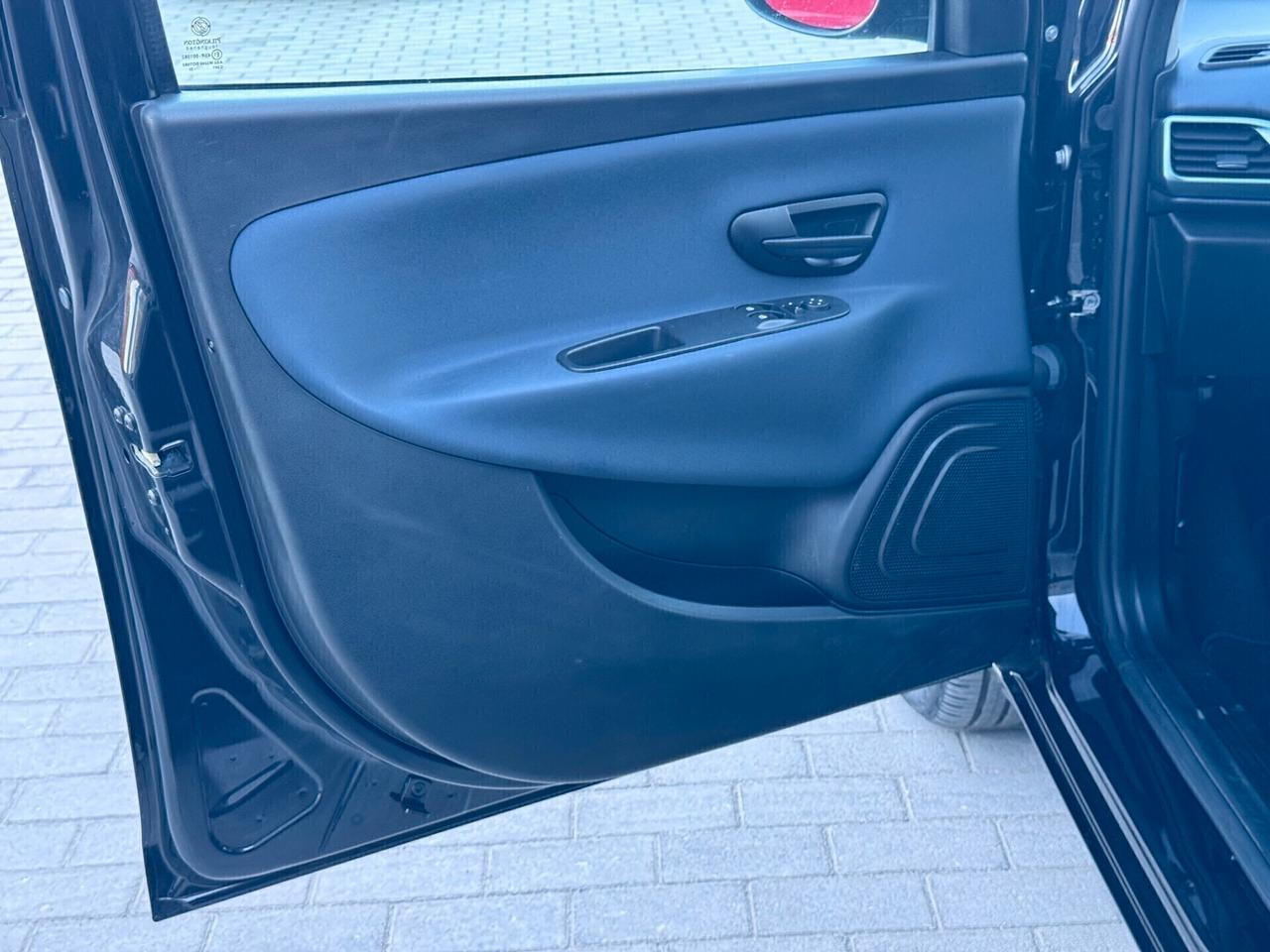 Lancia Ypsilon 1.0 FireFly 5 porte S&S Hybrid Gold CAMERA-APPLE CARPLAY