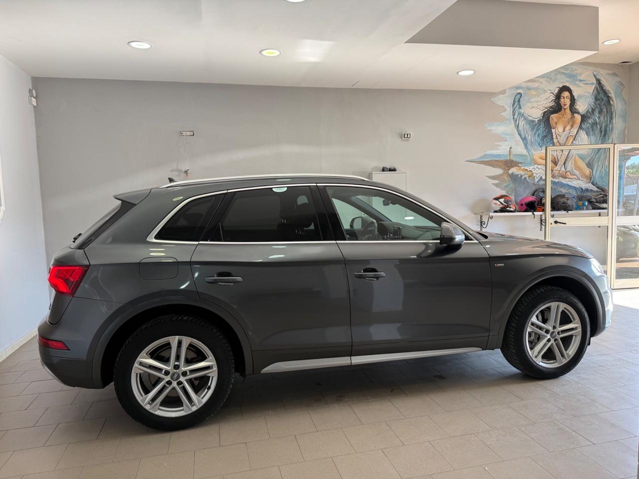Audi Q5 40 TDI quattro S tronic line plus