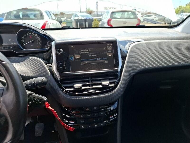 Peugeot 2008 1.2 PureTech 82 CV Allure
