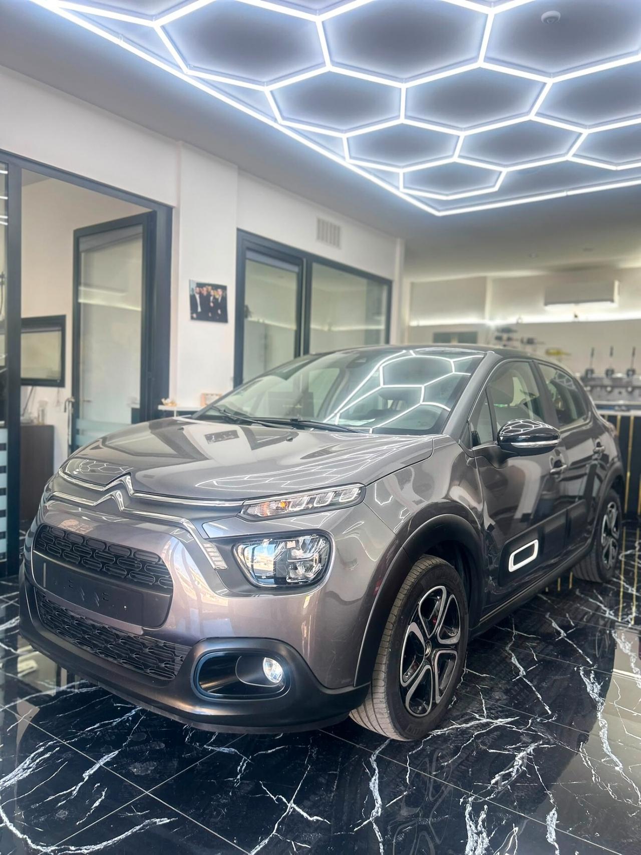 Citroen C3 1.2 benzina 83 CV Shine