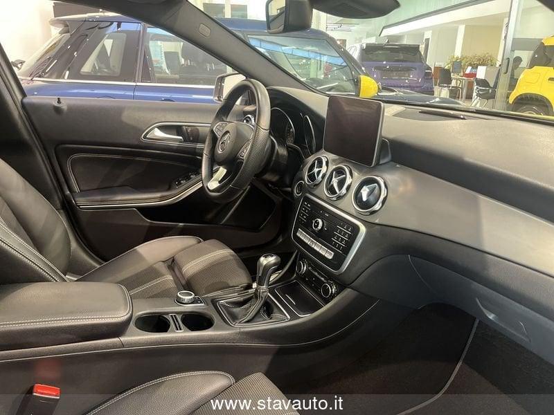 Mercedes-Benz GLA 180 1.6BZ SPORT