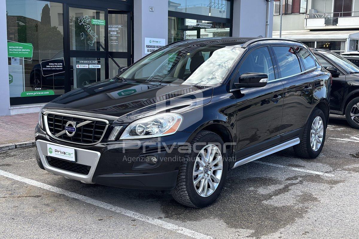 VOLVO XC60 2.4 D 163 CV AWD Geartronic Momentum