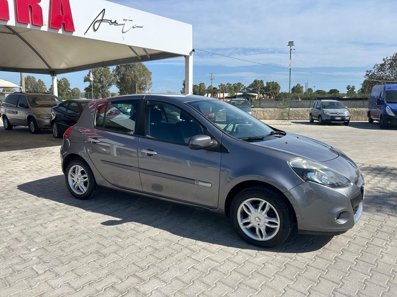 Renault Clio 1.2 16V 5 porte GPL Dynamique