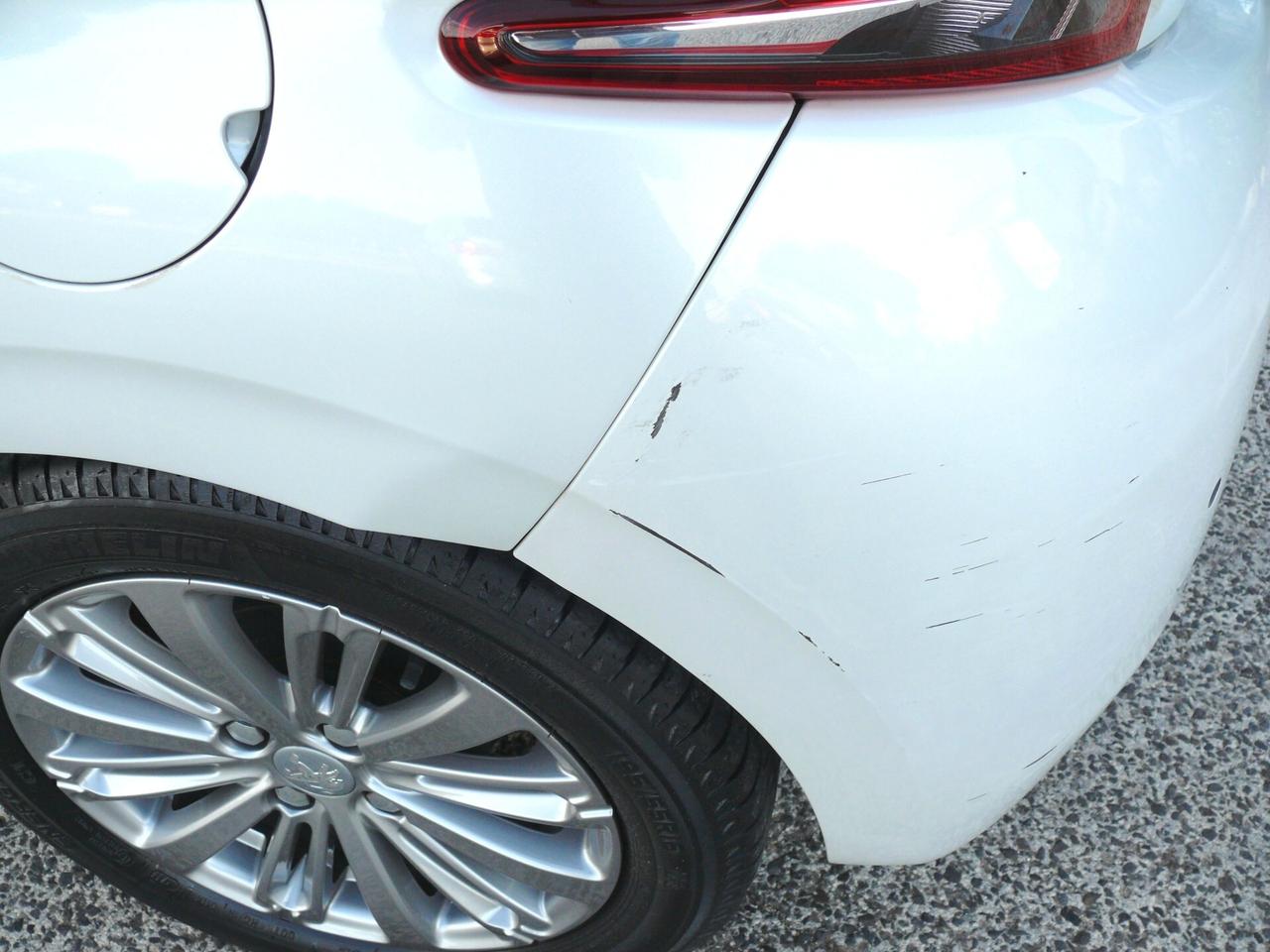 Peugeot 208 Allure (M1220)