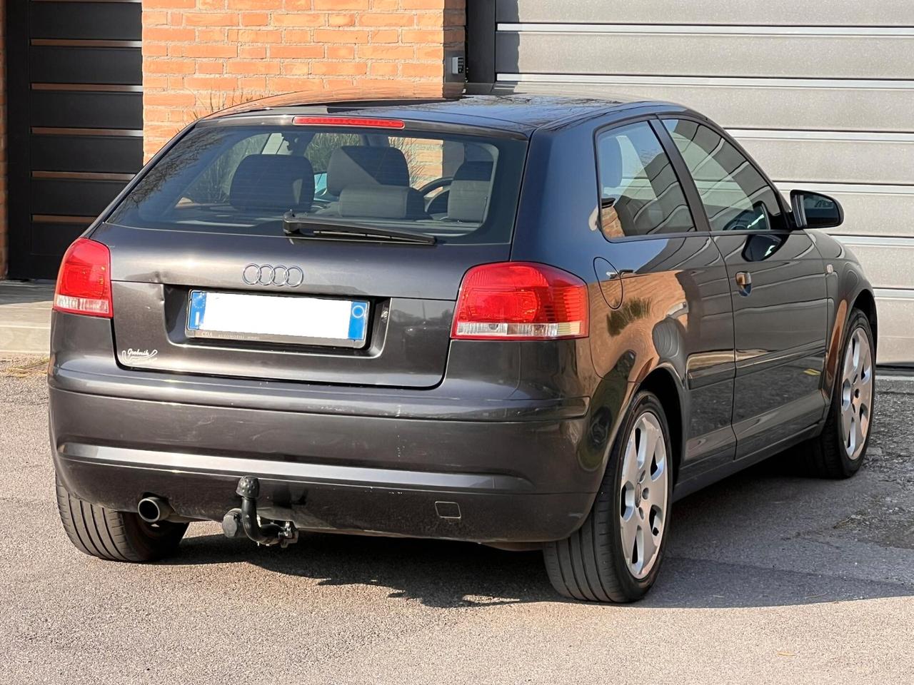 Audi A3 1.6i-U.Prop-Tag.Cert-GancioTraino-2005