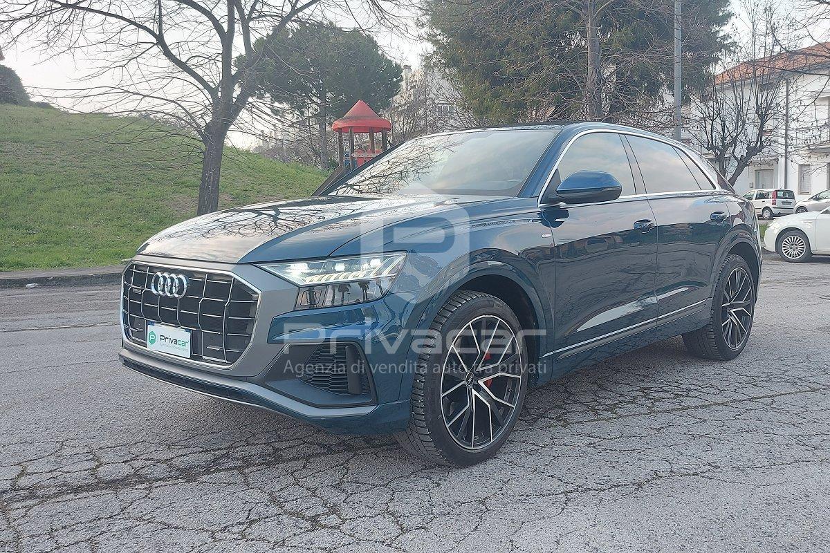 AUDI Q8 45 TDI quattro tiptronic Sport