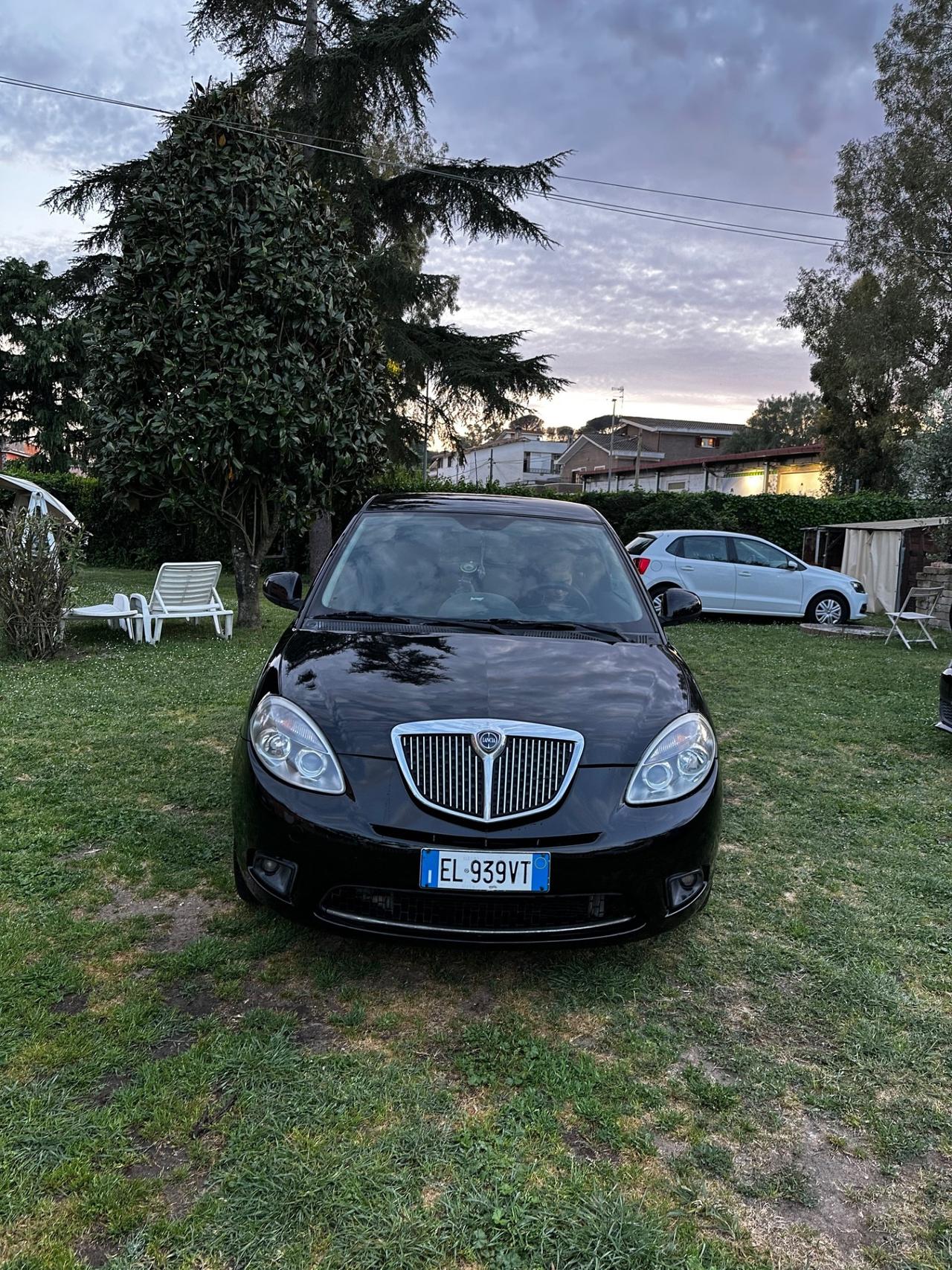 Lancia Ypsilon 1.2 69 CV Platinum 80.000km !