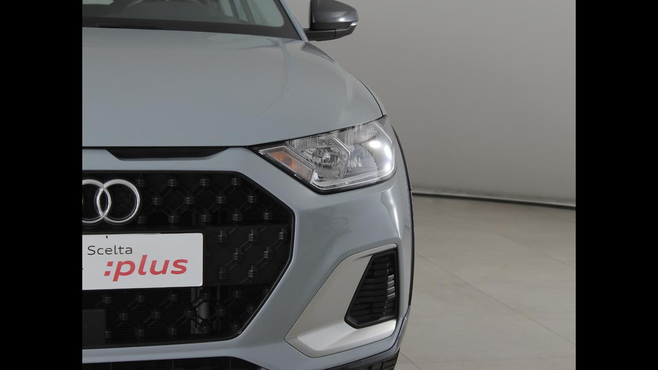AUDI A1 II 2022 allstreet - A1 allstreet 25 1.0 tfsi Admired 95cv