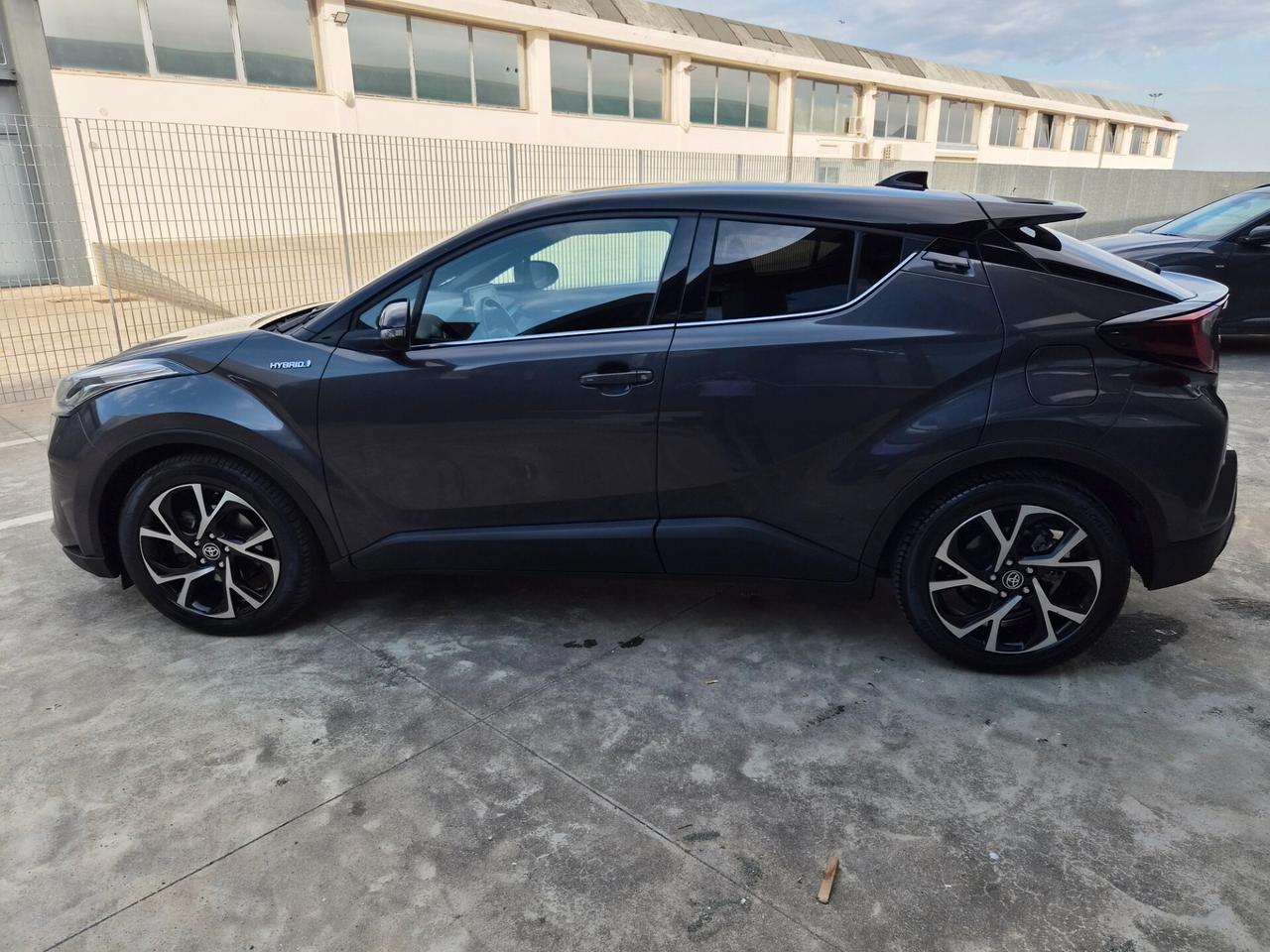Toyota C-HR 2.0 Hybrid E-CVT Trend