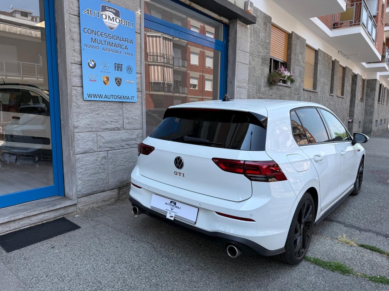 Volkswagen Golf GTI 2.0 TSI DSG PERFORMANCE