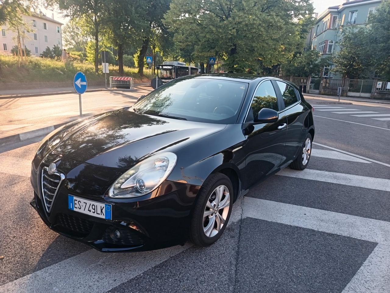 Alfa Romeo Giulietta 1.6 JTDm-2 105 CV Distinctive