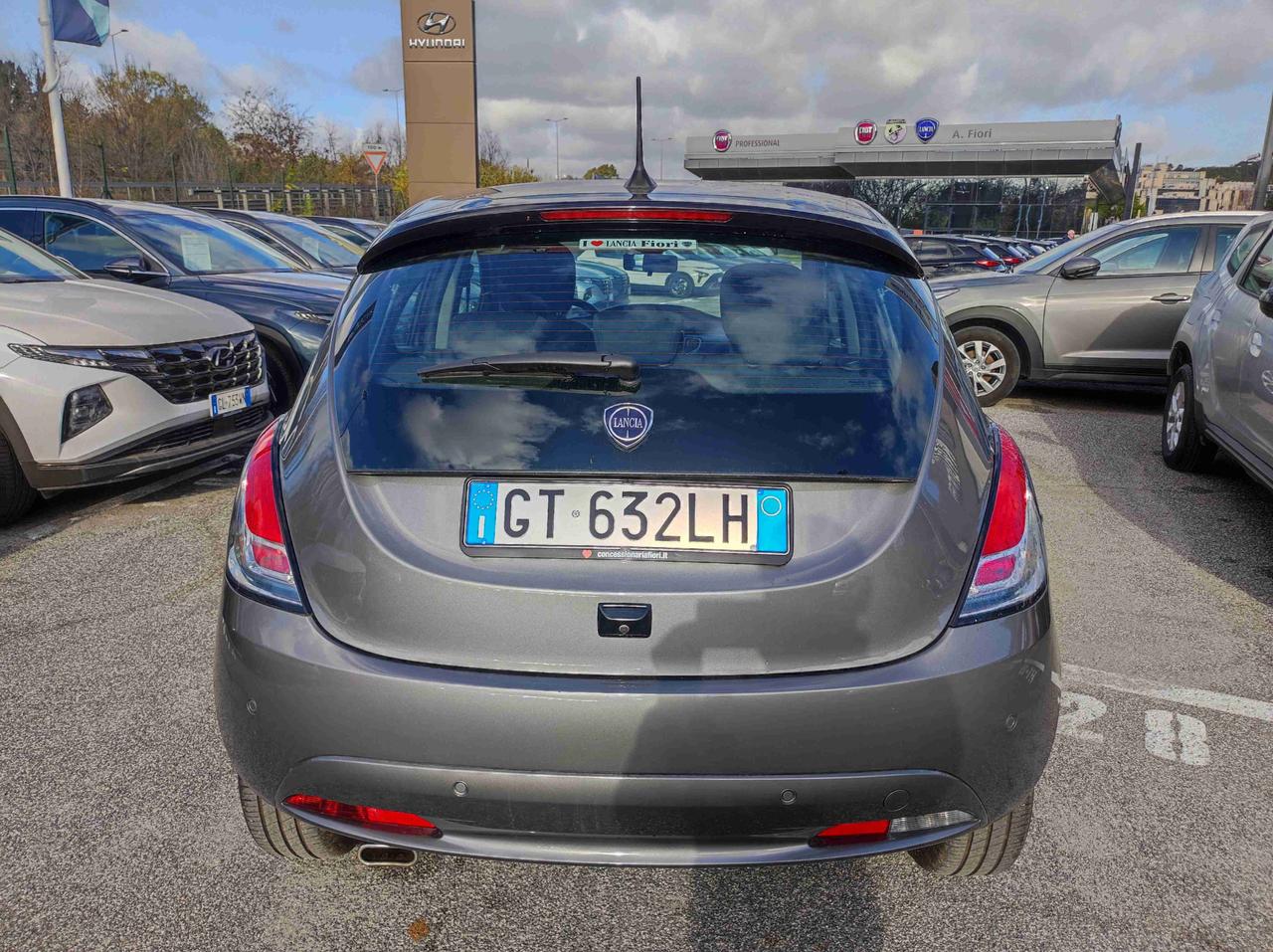 LANCIA Ypsilon III 2021 - Ypsilon 1.0 firefly hybrid Platino s&s 70cv