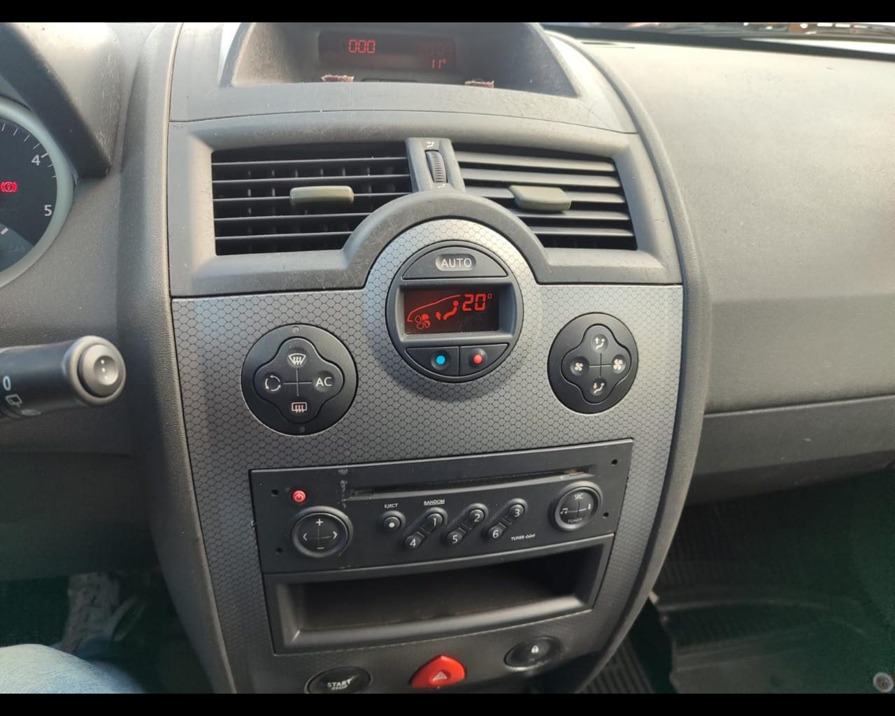 RENAULT Mégane 2ª serie - Mégane 1.5 dCi/100CV 5 porte Sportway