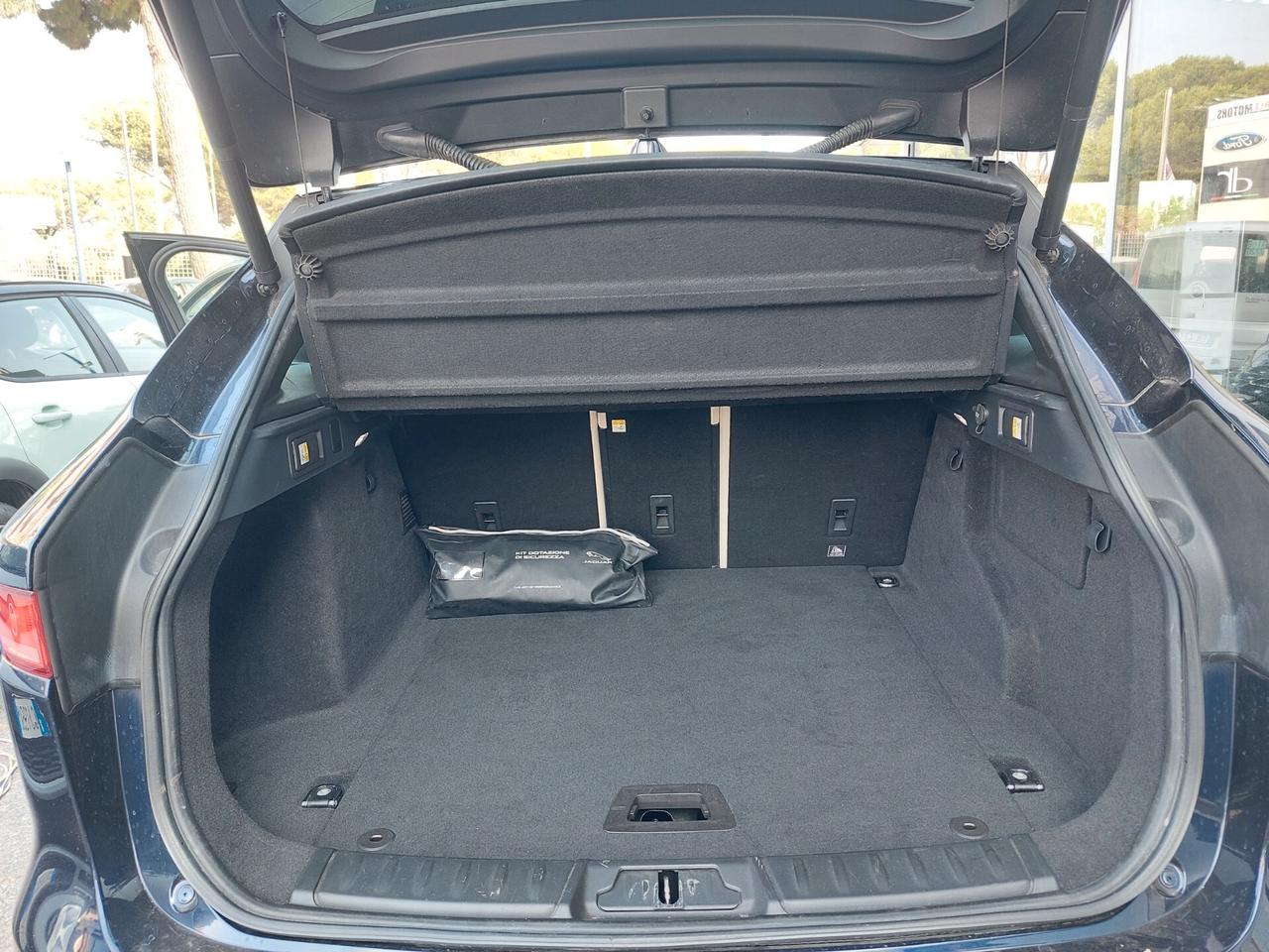 Jaguar F-Pace 2.0 D 180 CV AWD Prestige
