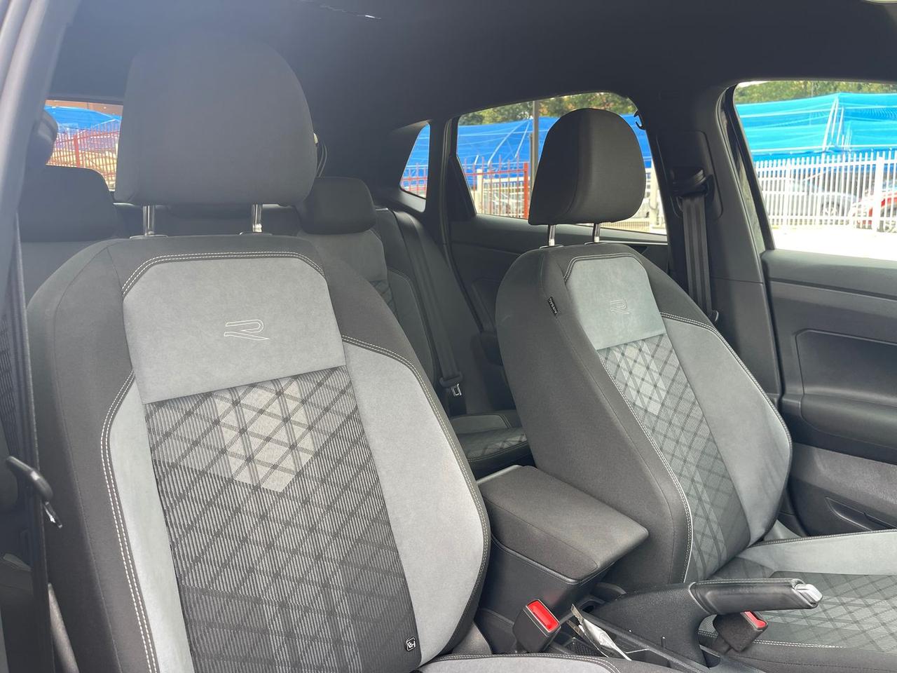 Volkswagen Polo 1.0 TSI R-Line 95cv #6758