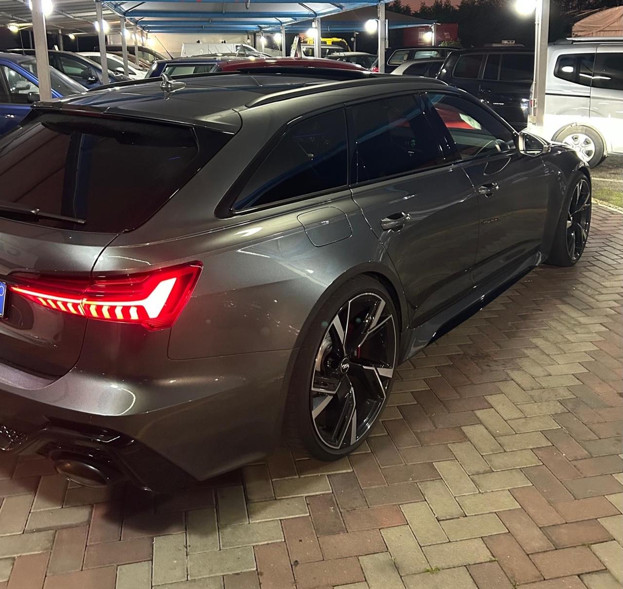 Audi A6 RS 6 Avant 4.0 TFSI V8 quattro tiptronic