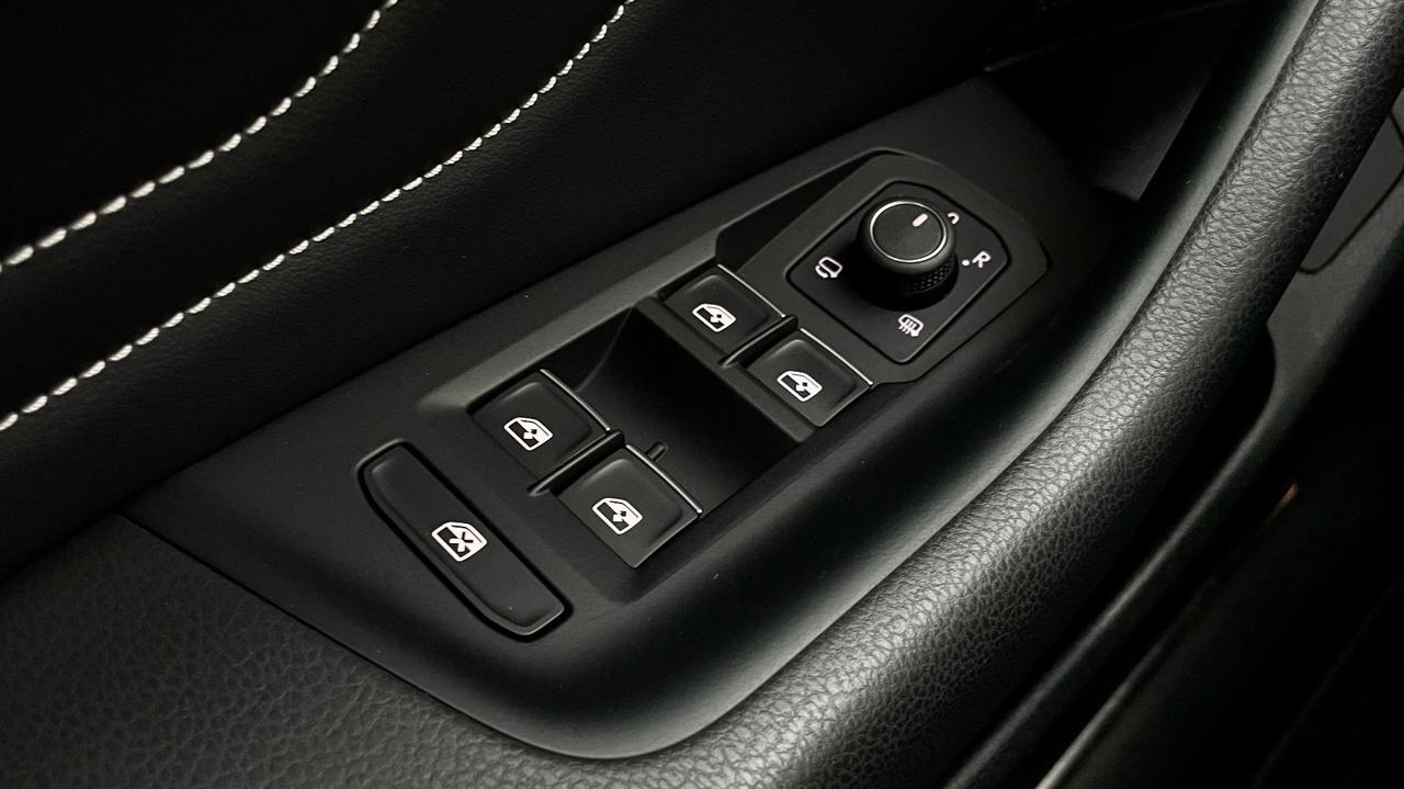 VOLKSWAGEN PASSAT 2.0 EXECUTIVE 4 MOTION TDI SCR 200CV - FULL LED, VIRTUAL COCKPIT, PELLE