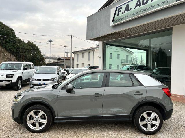 AUDI Q2 30 TDI S tronic Identity Black