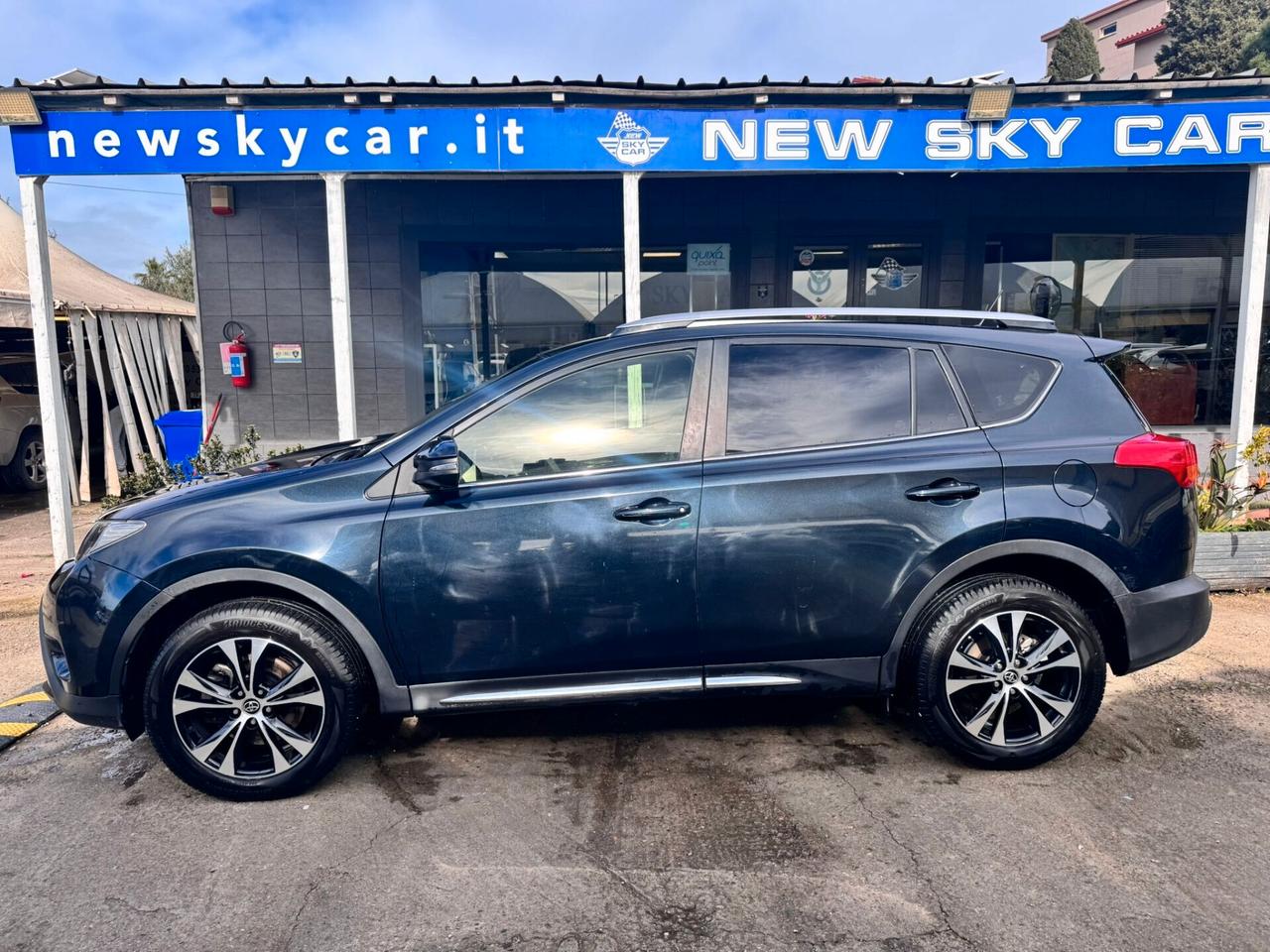 Toyota RAV 4 2.0 D-4D 4WD Lounge