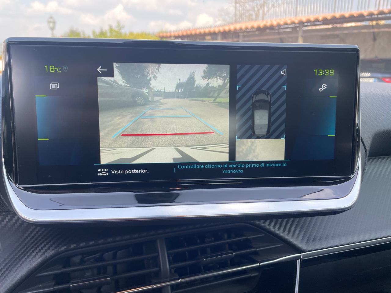 Peugeot 208 e 136 CV 5 porte Allure Pack Cockpit