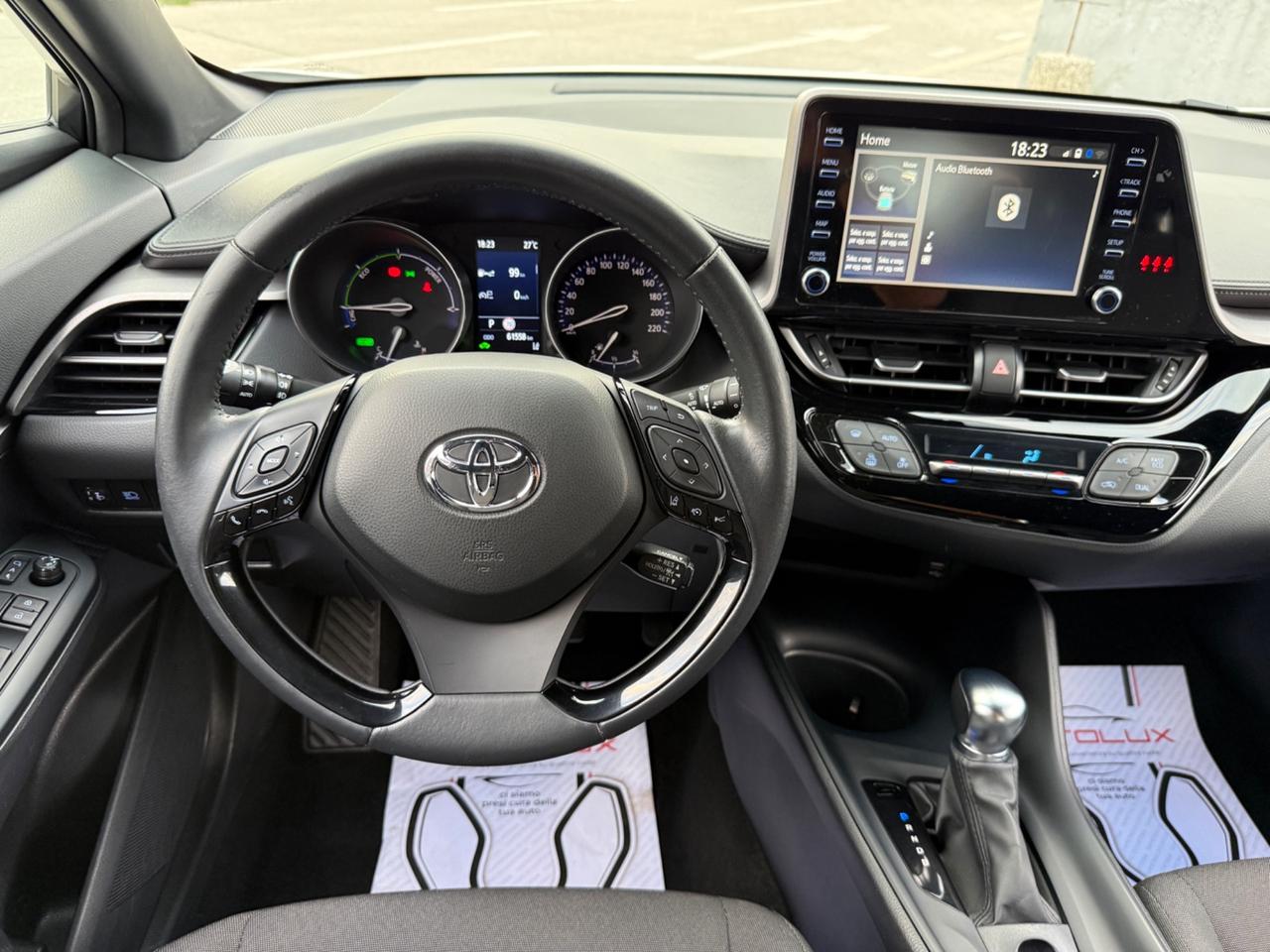 Toyota C-HR 1.8 Hybrid E-CVT Trend 61.500KM