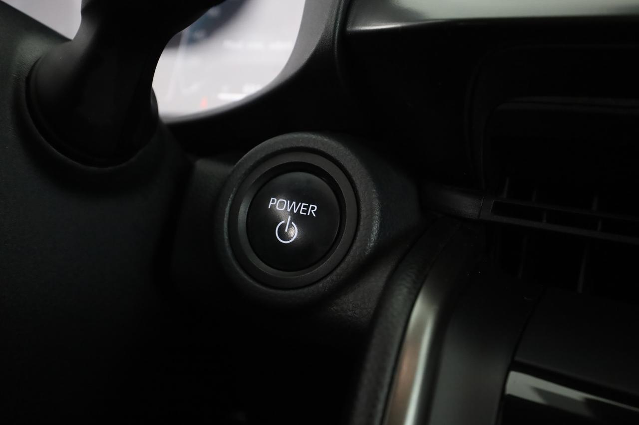 TOYOTA C-HR (2023-->) C-HR 1.8 HV Trend