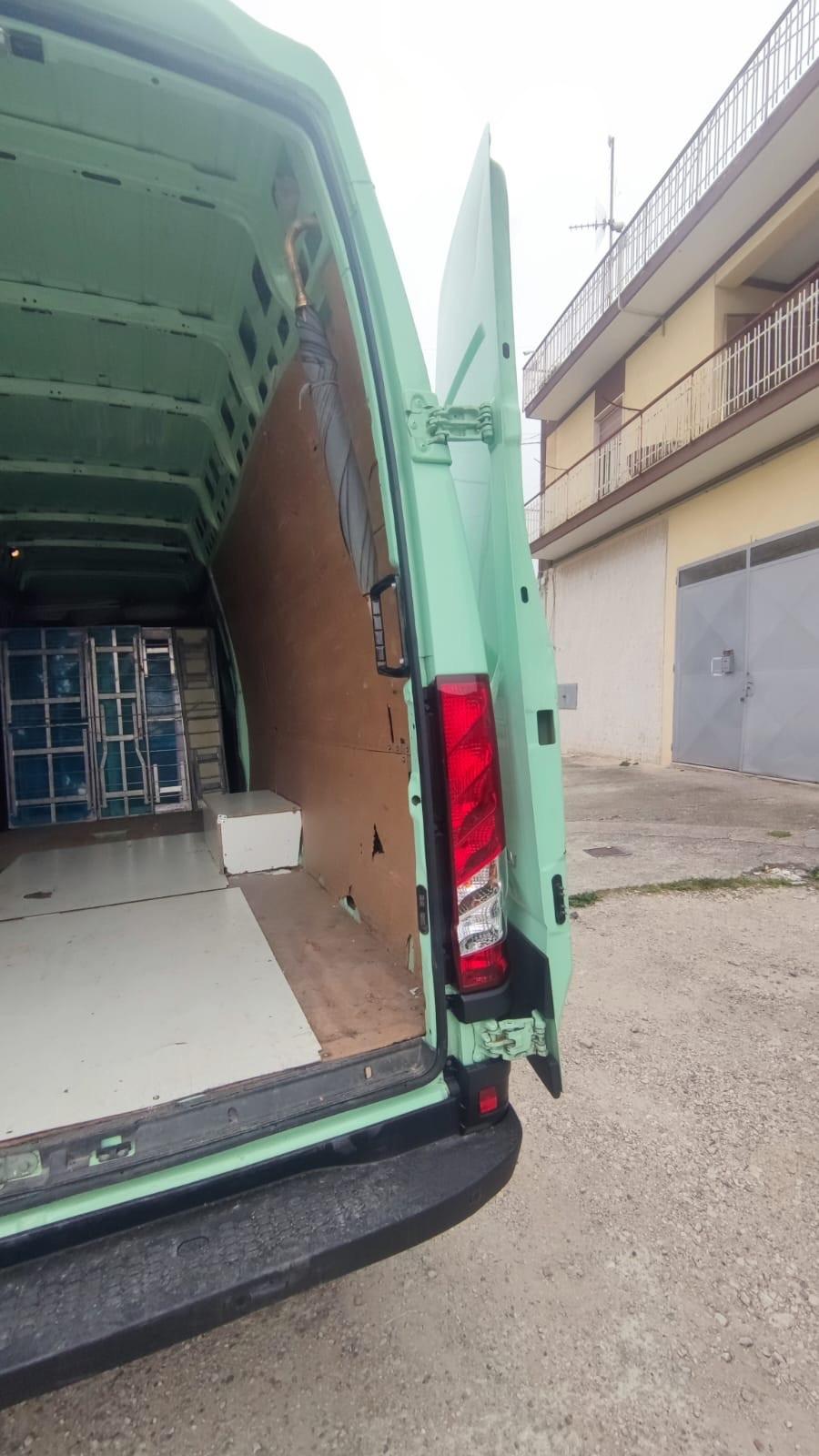 Iveco daily 3.0 150cv full optional IVA COMPRESA